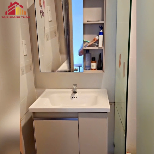 Bộ tủ gương lavabo phòng tắm cao cấp 013